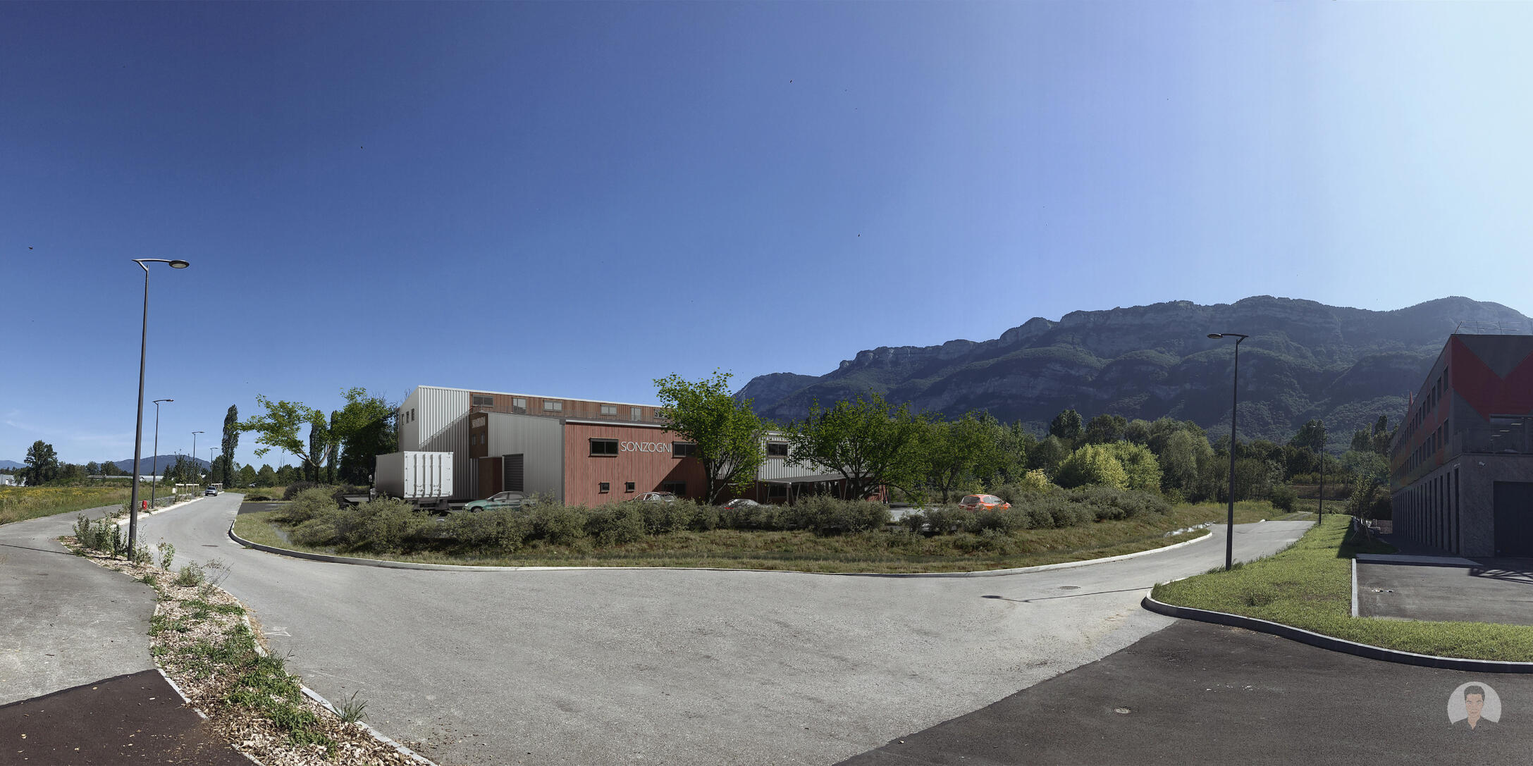 Intégration d&#39;une usine en photo réelle